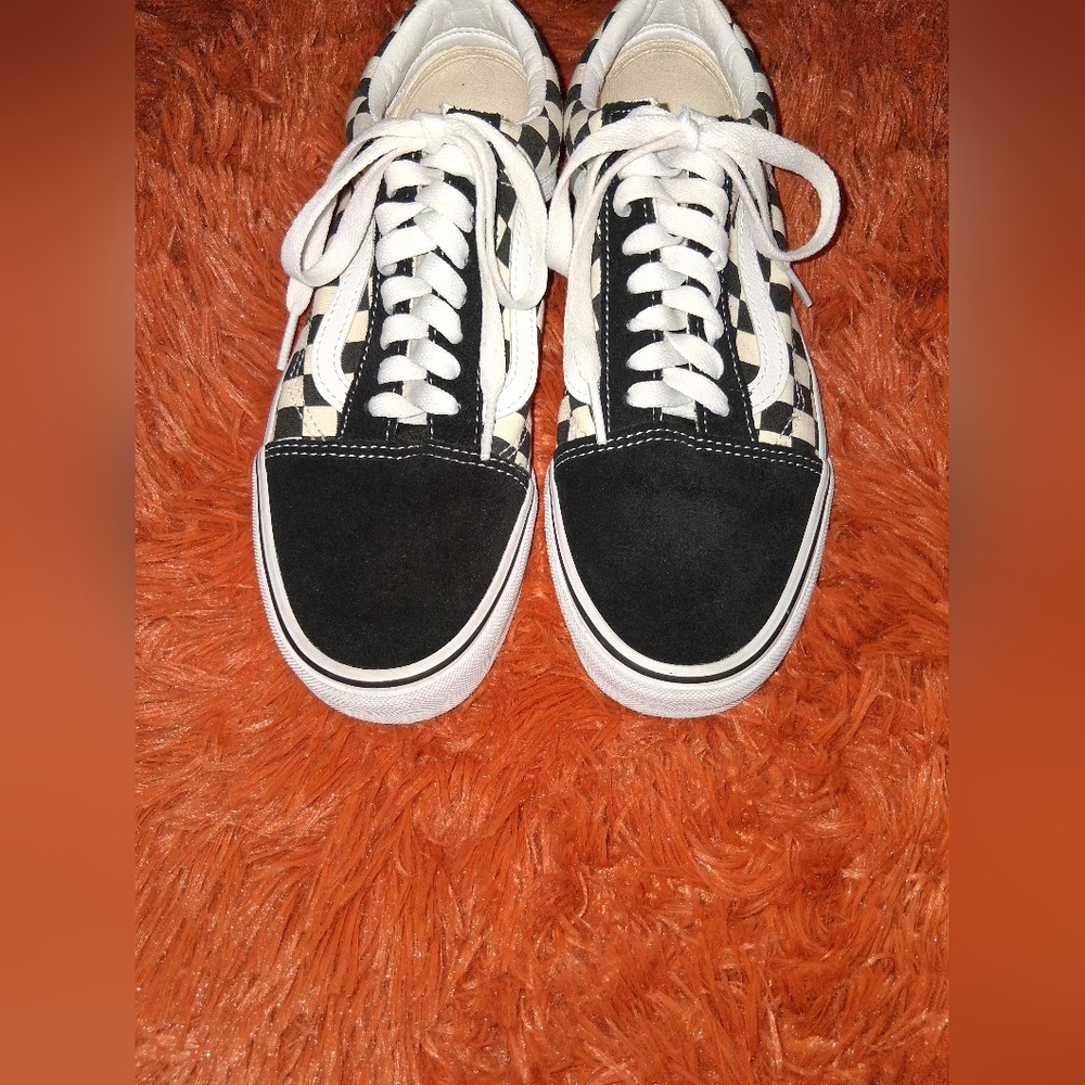 Vans Old Skool Checkerboard Sneakers in Black & Cream - Picture 6 of 8
